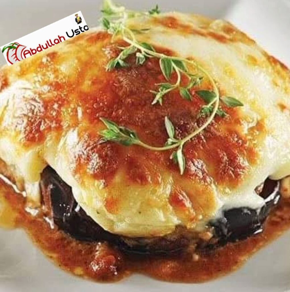 BEŞAMEL SOSLU PATLICAN MUSAKKA TARİFİ