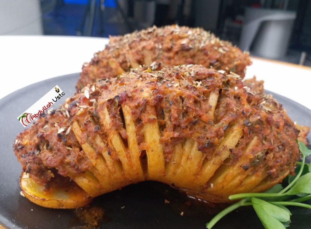 KÖFTE DOLGULU YELPAZE PATATES TARİFİ | Şef Abdullah Usta’dan Pratik ve Nefis Lezzet