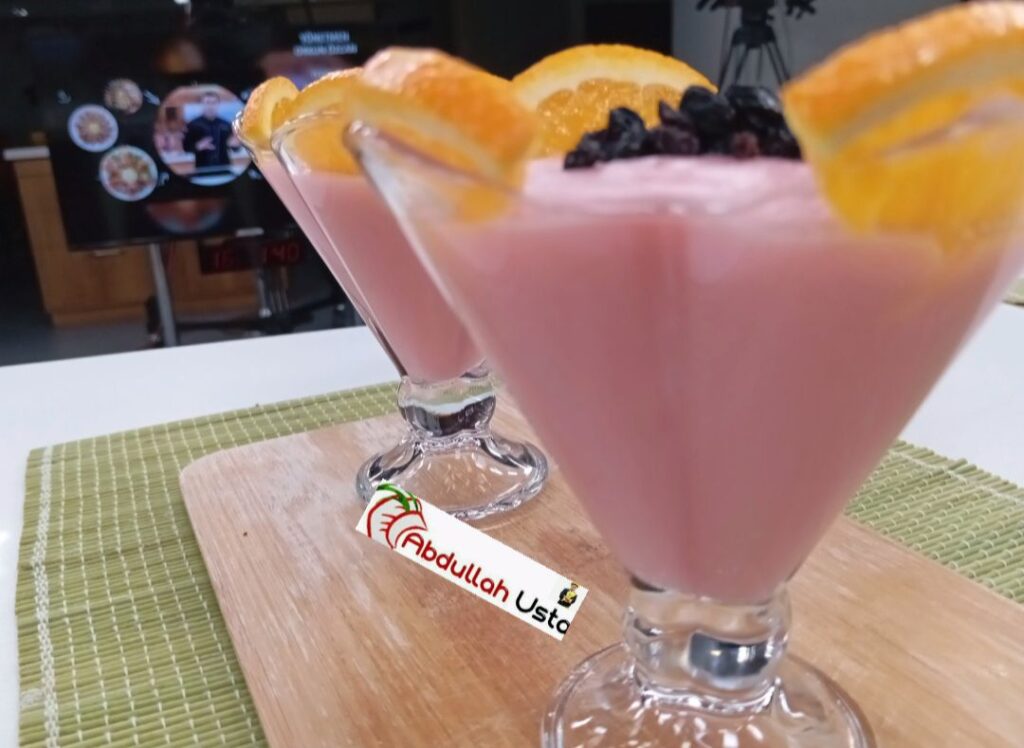 Çilekli muhallebi tarifi