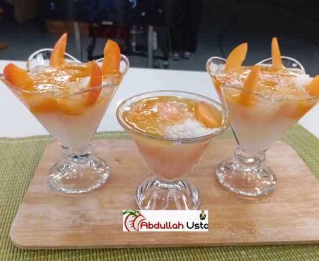 Portakallı su muhallebisi tatlısı