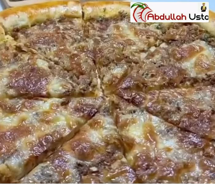 KENARLARI KIYMA DOLGULU PİDE