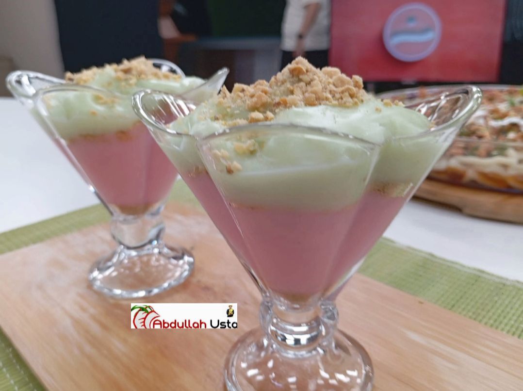 FISTIKLI ÇİLEKLİ KULP TATLISI TARİFİ | Şef Abdullah Usta’dan Pratik ve Nefis Lezzet